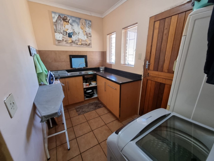 To Let 3 Bedroom Property for Rent in La Provance Free State